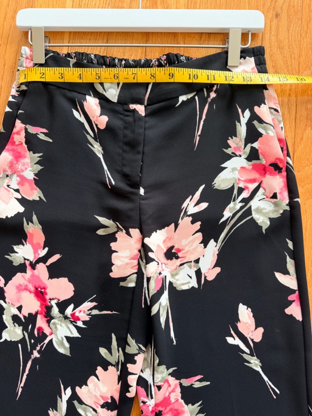 White House Black Market Black Wide-Leg Floral Pants with Pink Blooms - Picture 5 of 7